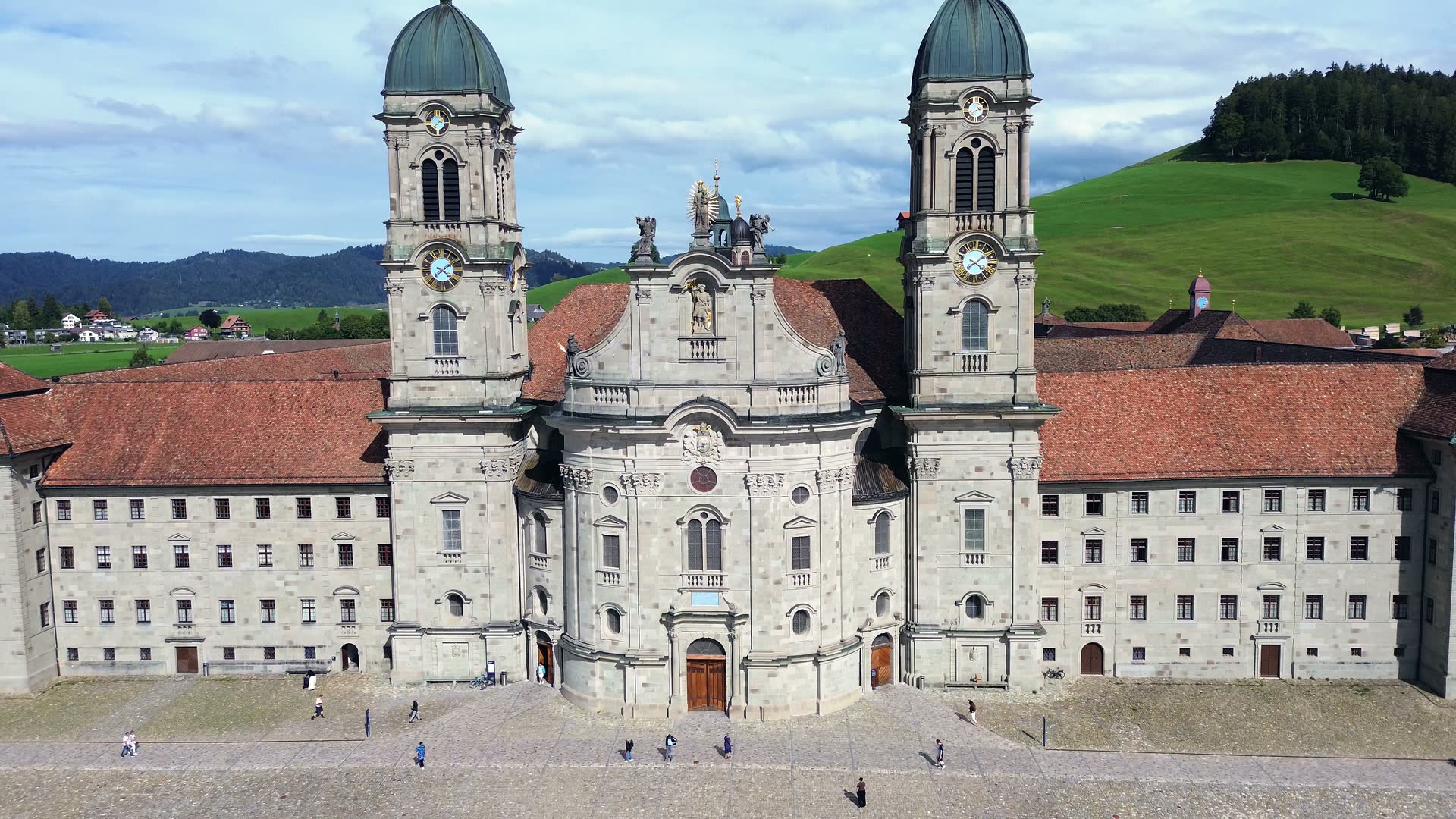 Luchtbeeld van Kloster Einsiedeln